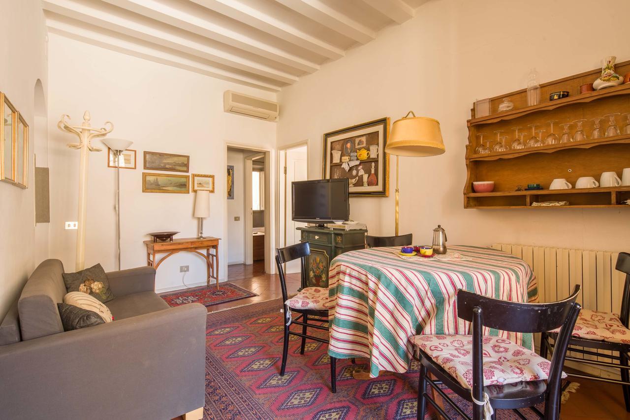 Typical Florentine Apartment Florence Extérieur photo