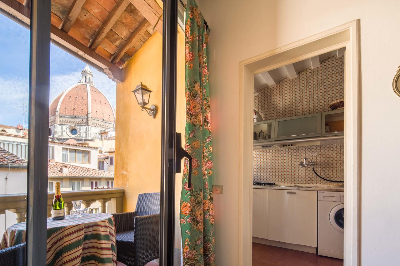 Typical Florentine Apartment Florence Extérieur photo